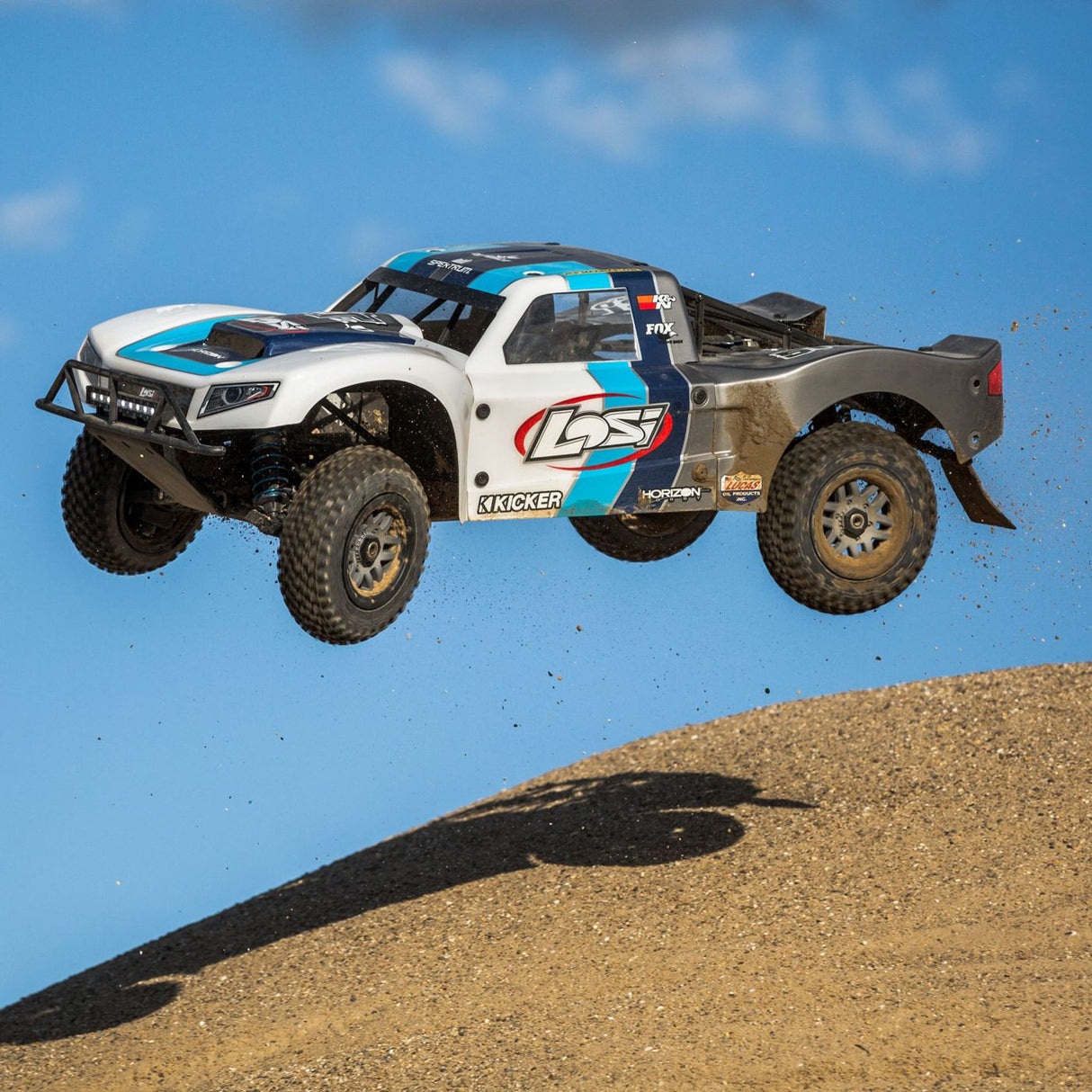 Losi 5IVE-T 2.0 jumping in the dirt