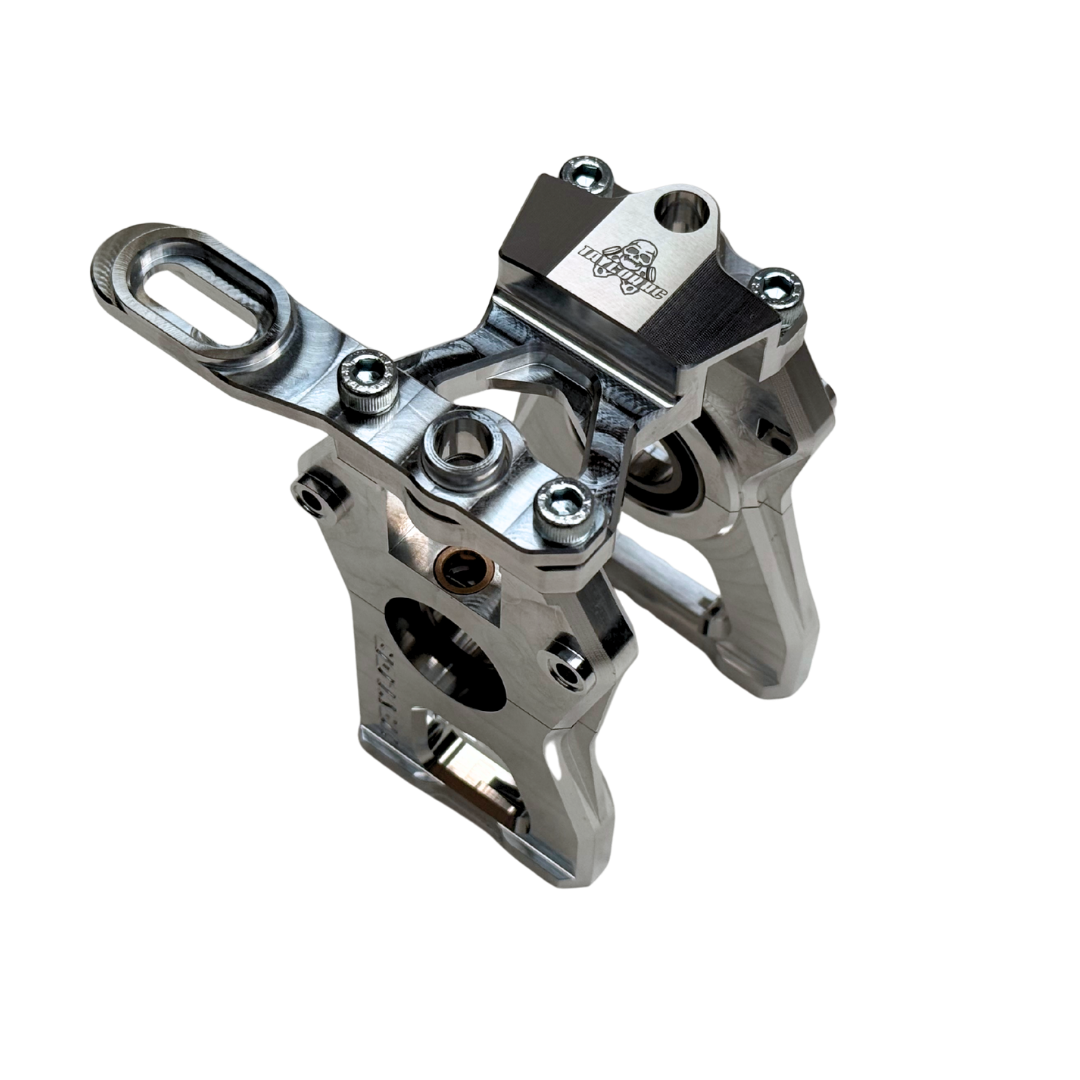 Taylor Losi 5ive-TG 3.0 raw silver billet centre diff mount kit assembled, showing the rapid diff removal top plate and slotted lever